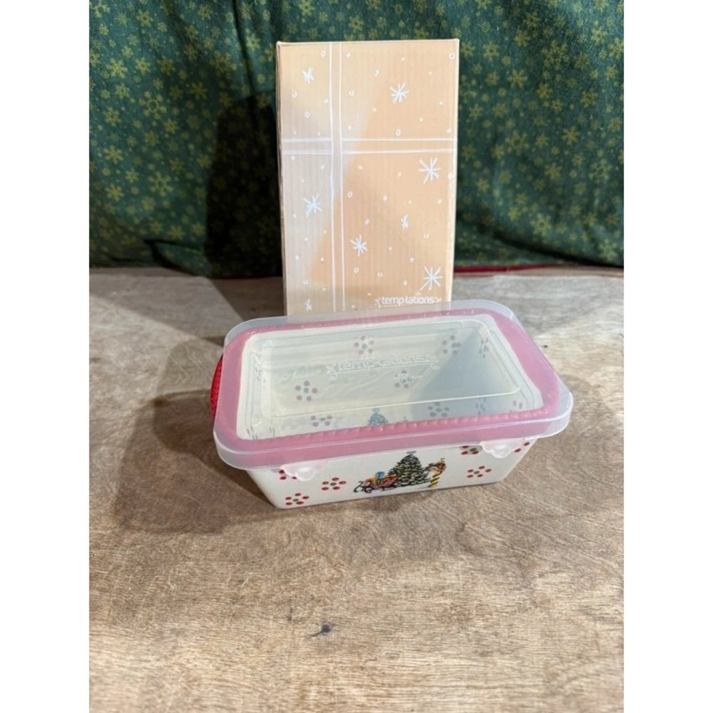 Christmas Temp-tations Sleigh 12 oz Ceramic Mini Loaf Dish Lid NIB